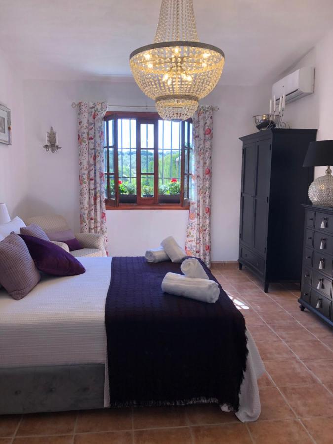 Casa La Alegria 37 Bed & Breakfast Villanueva de Tapia Екстериор снимка
