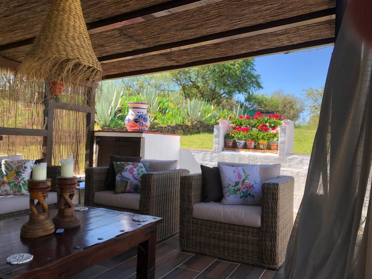Casa La Alegria 37 Bed & Breakfast Villanueva de Tapia Екстериор снимка